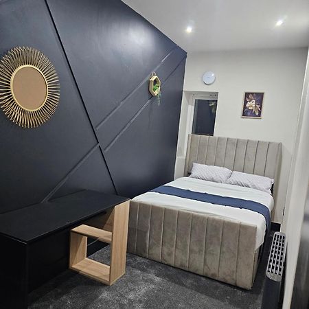 הודרספילד Springwood Villa מראה חיצוני תמונה