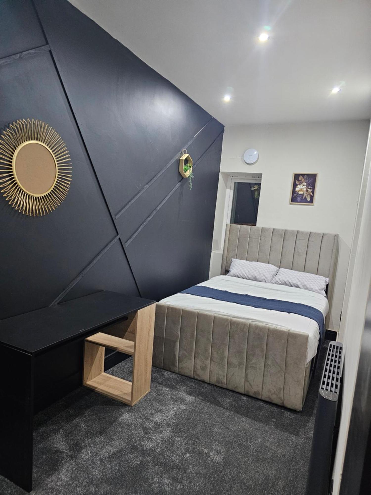 הודרספילד Springwood Villa מראה חיצוני תמונה